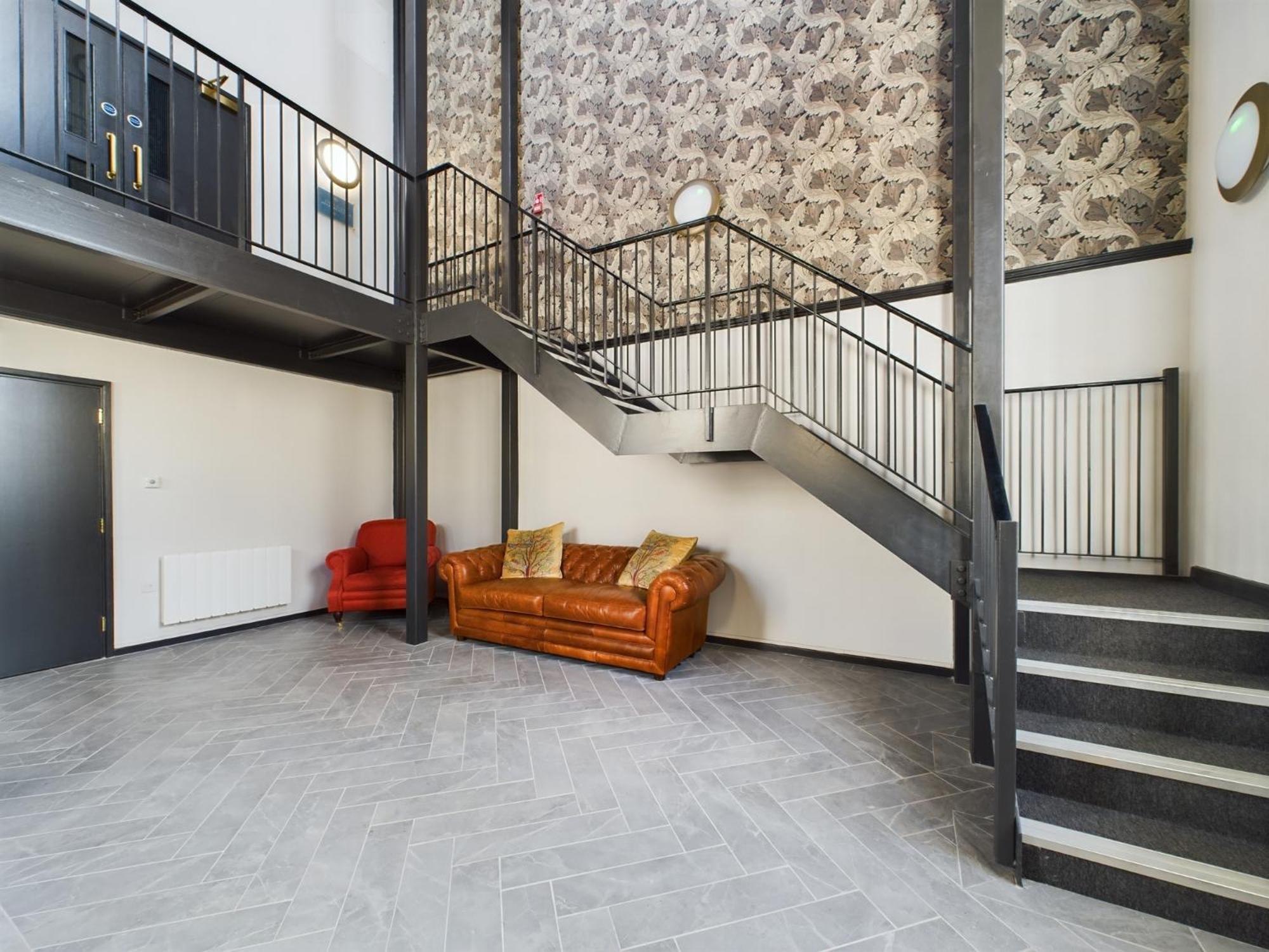 Апартаменти Modern Duplex Central Free Parking Wi-Fi Челтнем Екстер'єр фото